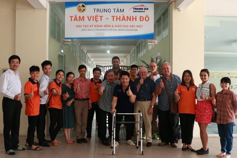 Giáo sư Trevor - Nguyên Chủ tịch hội Bệnh thần kinh Thế giới, Số 1 Thế giới về Nghiên cứu trẻ Tự kỉ đến thăm Tâm Việt